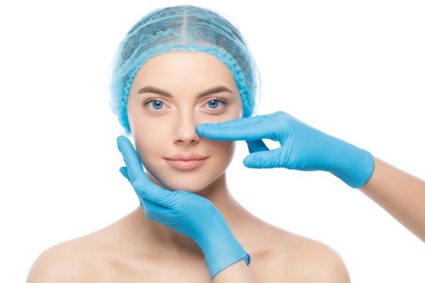 Nâng mũi L Line với tay nghề bác sĩ cao