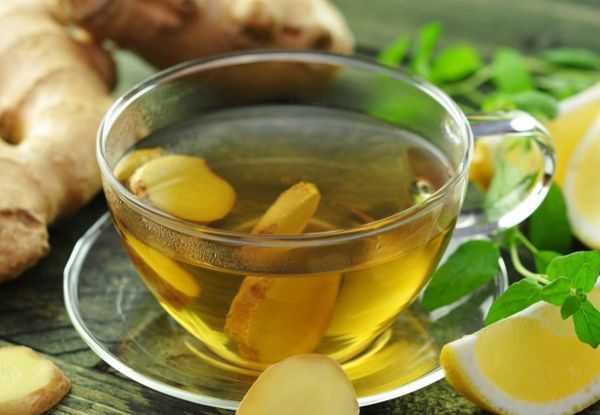 Nâng mũi uống trà gừng được không?